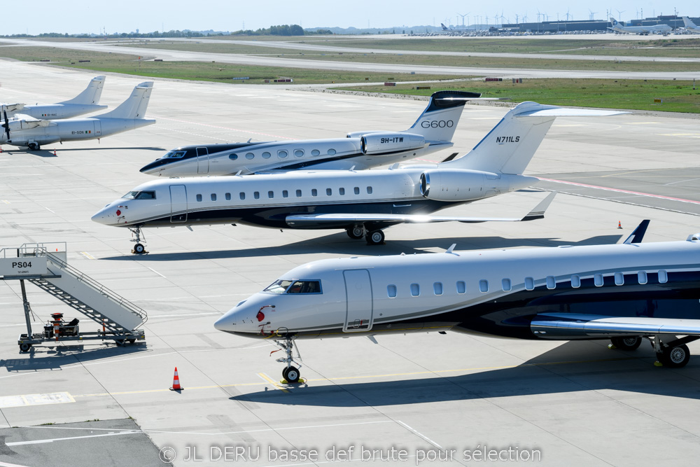 Liege airport
 General Aviation Terminal - ASL Group